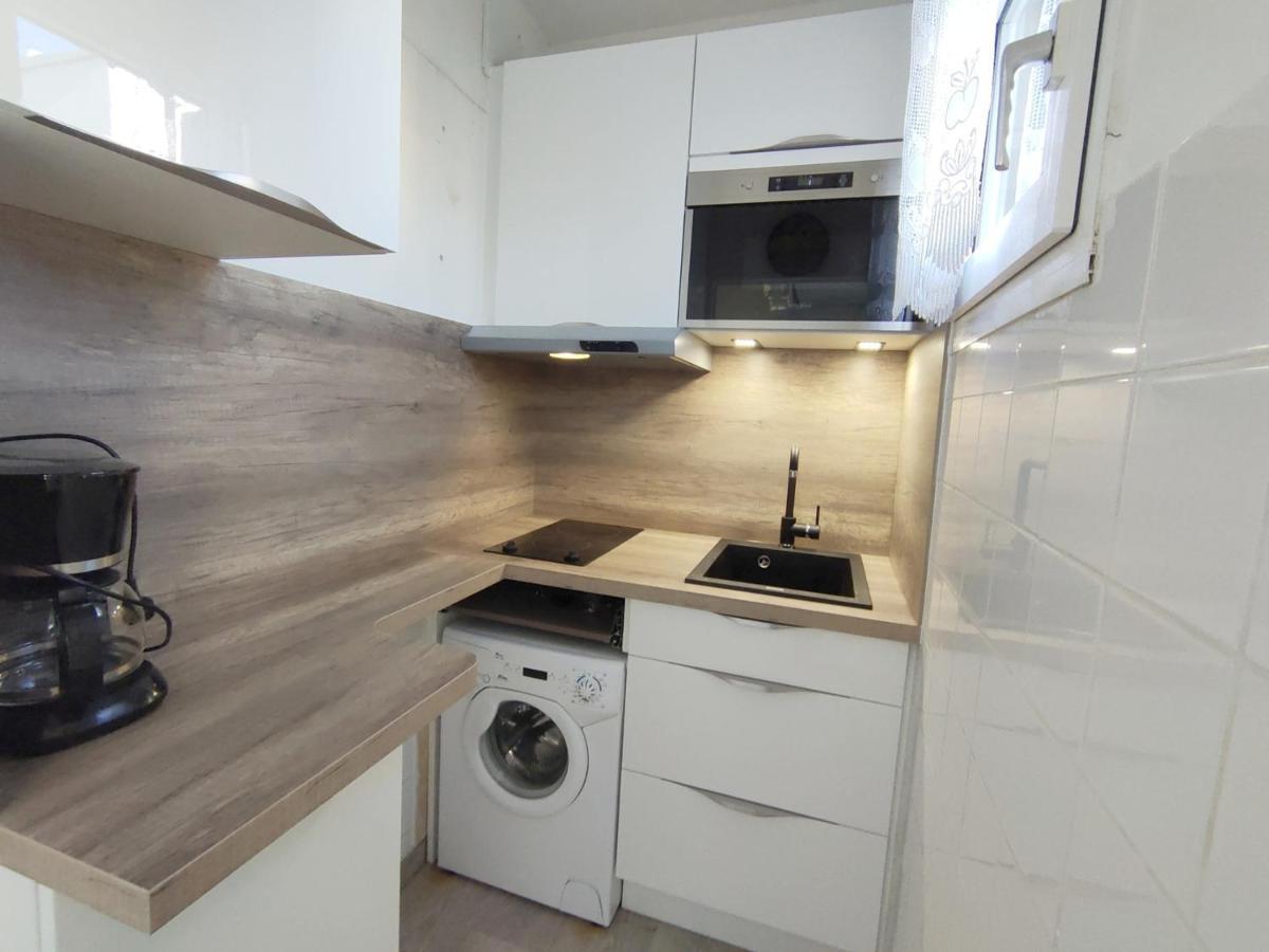 Apartmán T1 Au Calme Avec Clim Et Parking Prive - Fr-1-503-171 Balaruc-les-Bains Exteriér fotografie